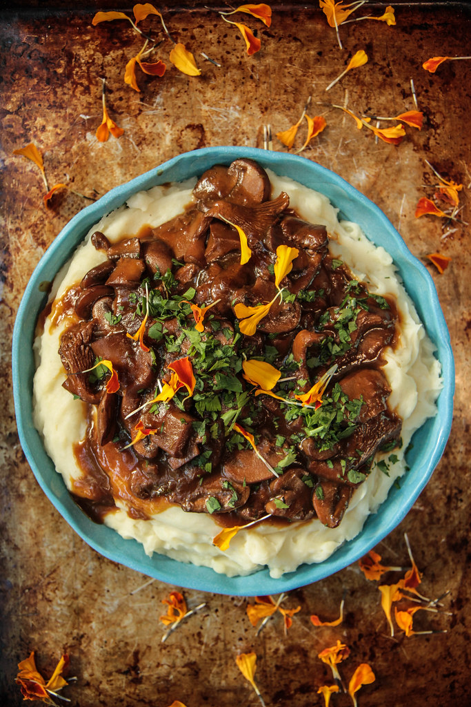 Mushroom Gravy (Vegan and Glutenfree) Heather Christo
