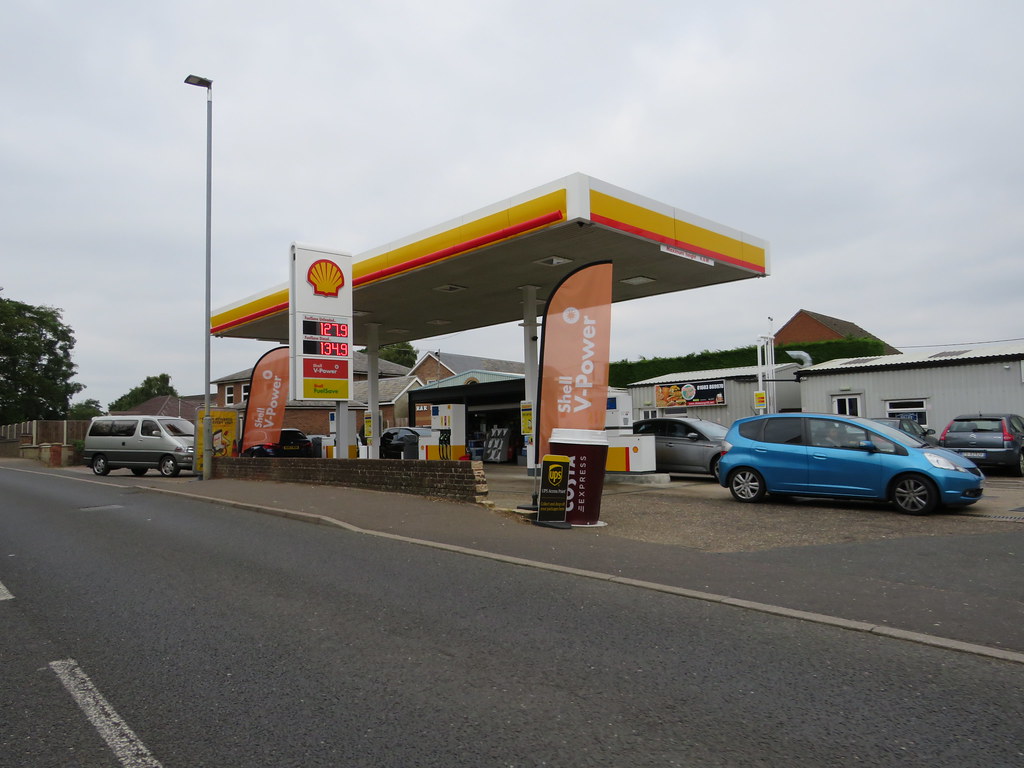 Shell Fakenham Road, Taverham, Norfolk Last time I passe… Flickr