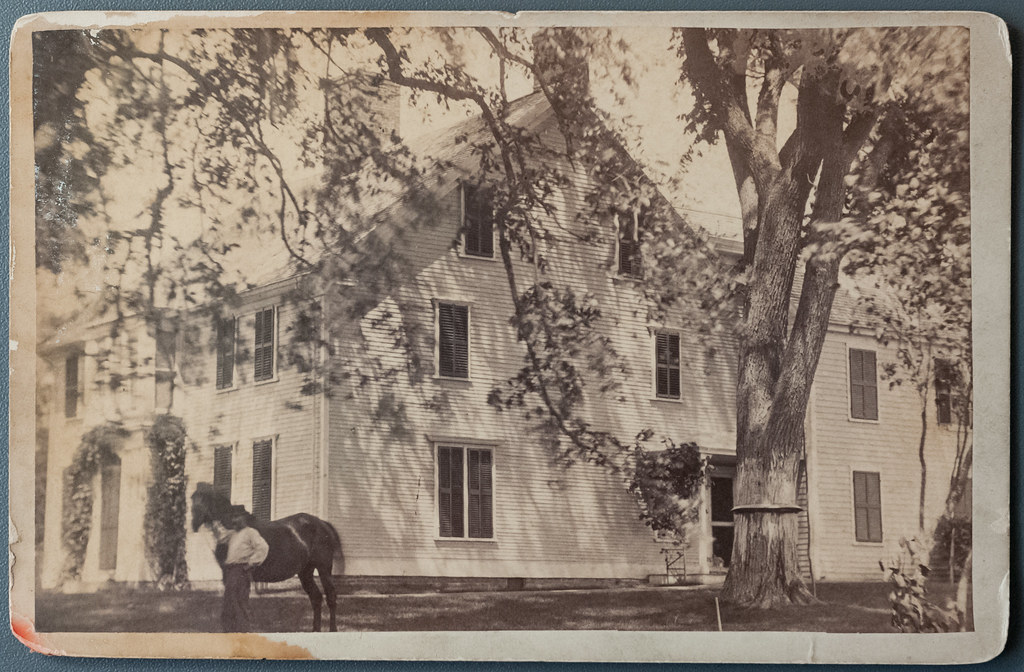 "Mrs Stiles home, Bedford Mass." C.O. Hodgman, Photographe… Flickr