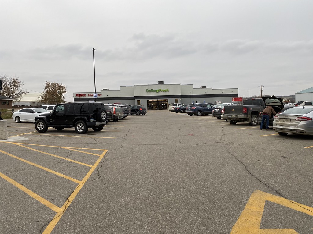 HyVee Dollar Fresh (Former Pamida) Toledo, Iowa Flickr