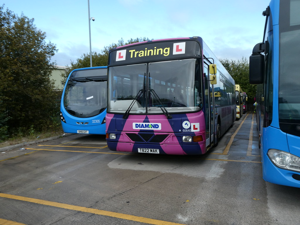 Rotala Diamond Bus North West 60640 191020 Bolton [loan] a photo on