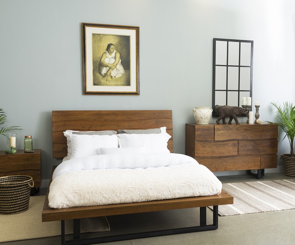 Century Dark Walnut 3 PC King Bedroom Set A King bedroom s… Flickr