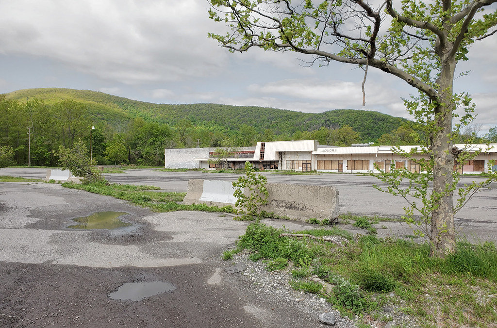 What Remains of Dutchess Mall Fishkill, NY a photo on Flickriver