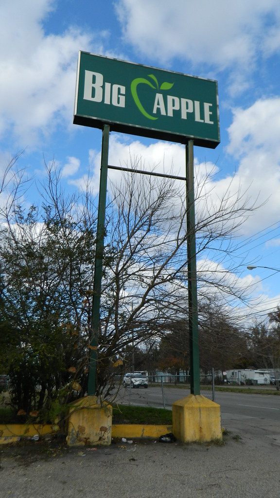 Flickriver Photoset 'Big Apple Supermarket Richmond, VA, 2916