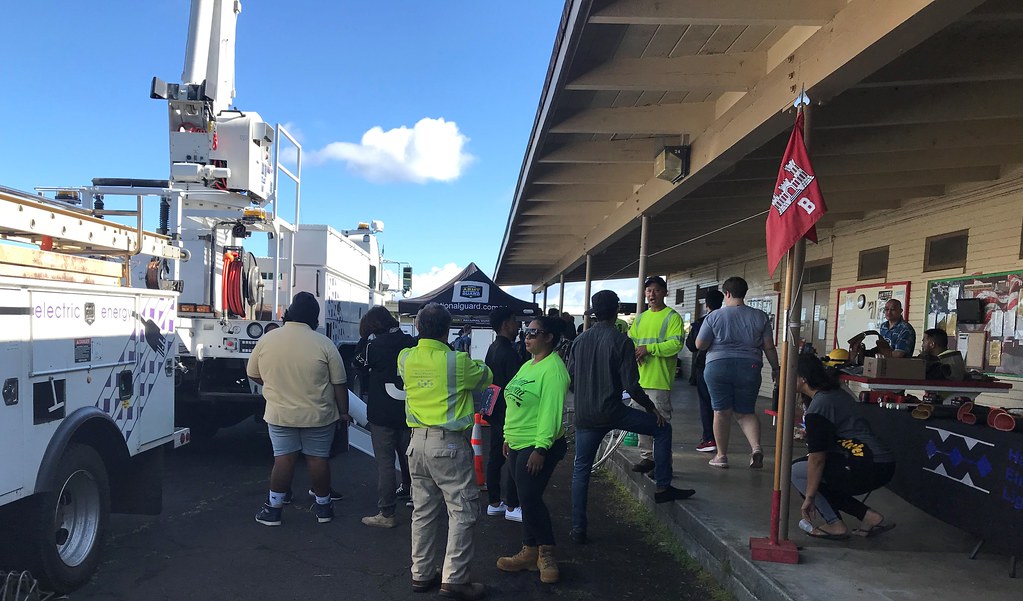 Hawaii Electric Light at the Career Opportunities Expo — N… Flickr
