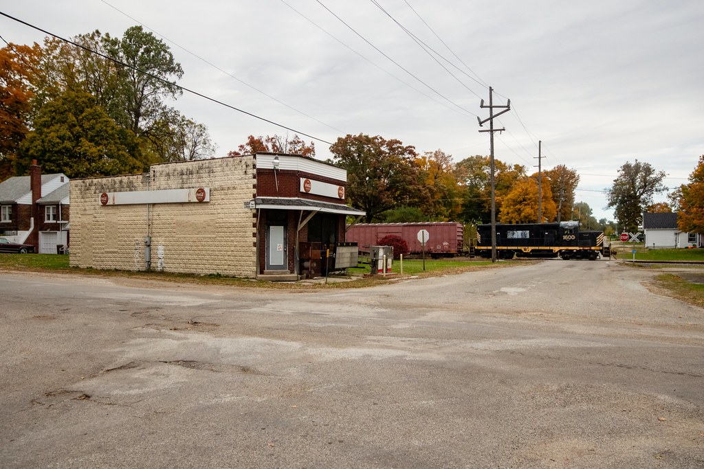 Tiny Tyner The Elkhart & Western passes through the small … Flickr