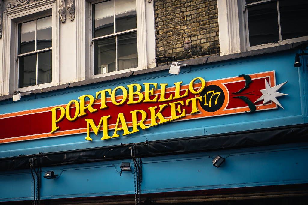 177 Portobello Market, London, 2011 Walimai.photo Flickr