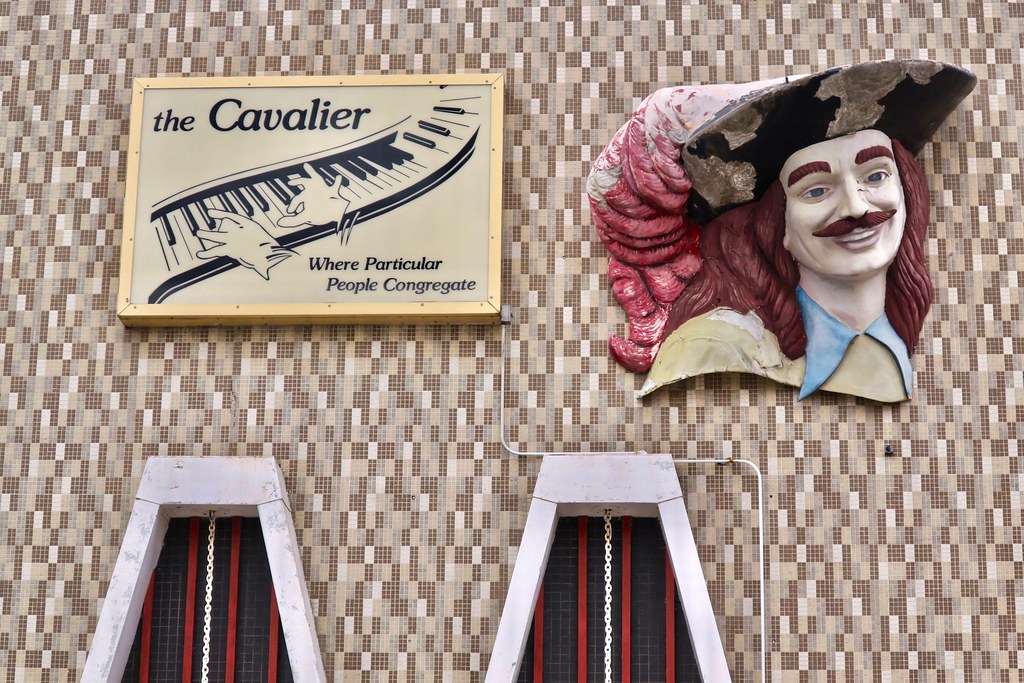 The Cavalier, La Crosse, WI The Cavalier Theatre and Loung… Flickr