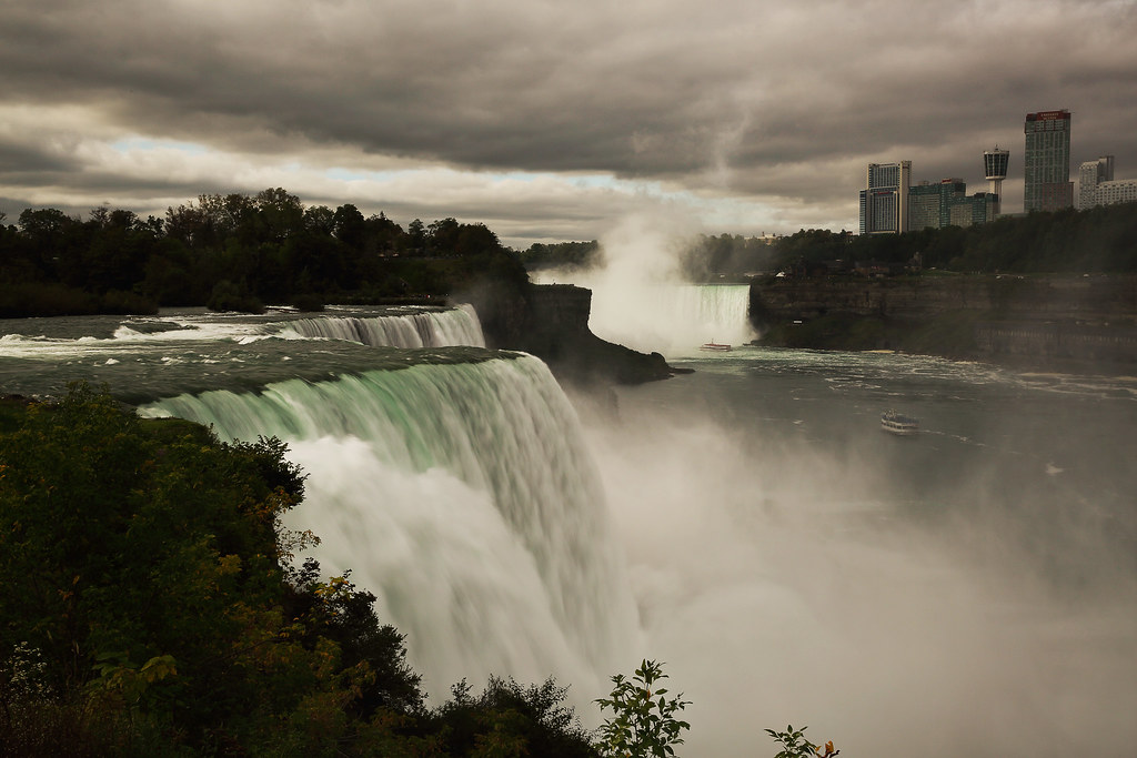 Niagara Falls A view of Niagara Falls from New York, USA. Wiley C