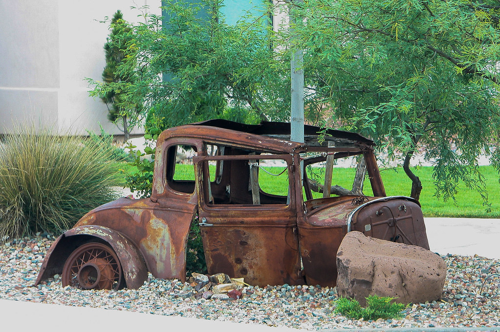 Yard art Spotted on a coddiwomple 10+ years back. This ori… Flickr