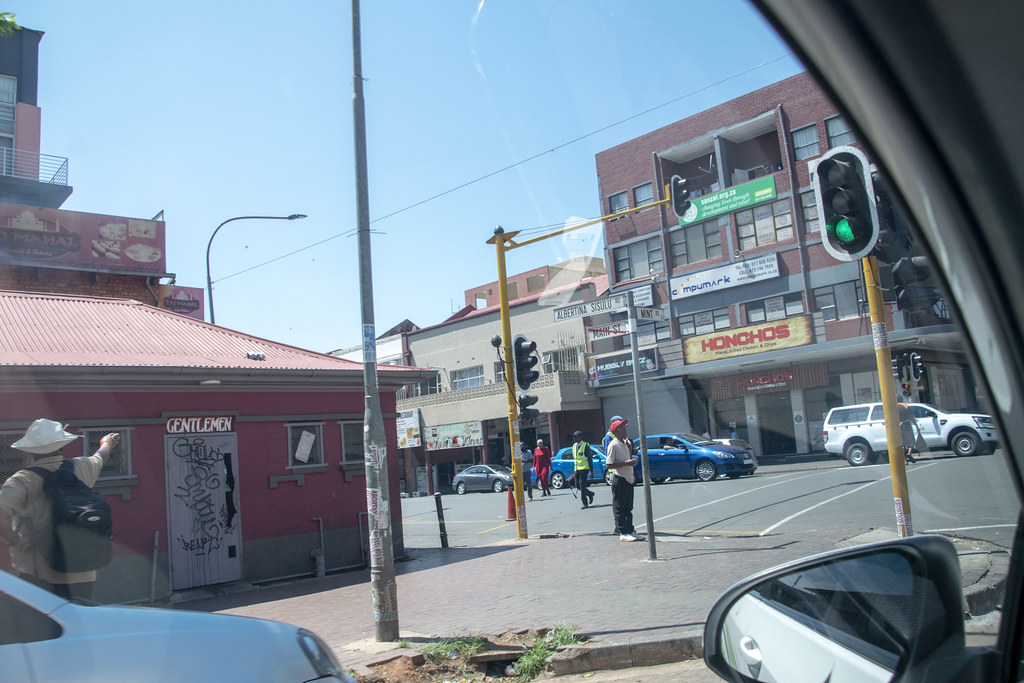 DSC_1041 Lilian Ngoyi Street aka Bree Street Fordsburg Joh… Flickr