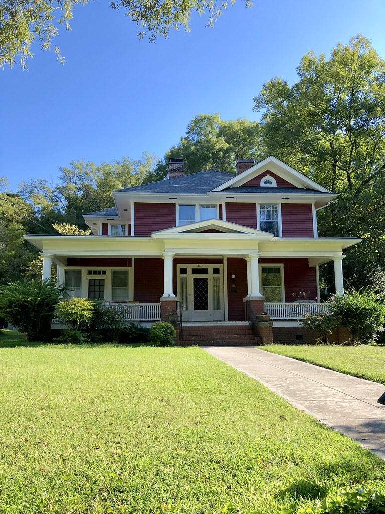 Club Boulevard, WattsHillandale, Durham, NC Warren LeMay Flickr