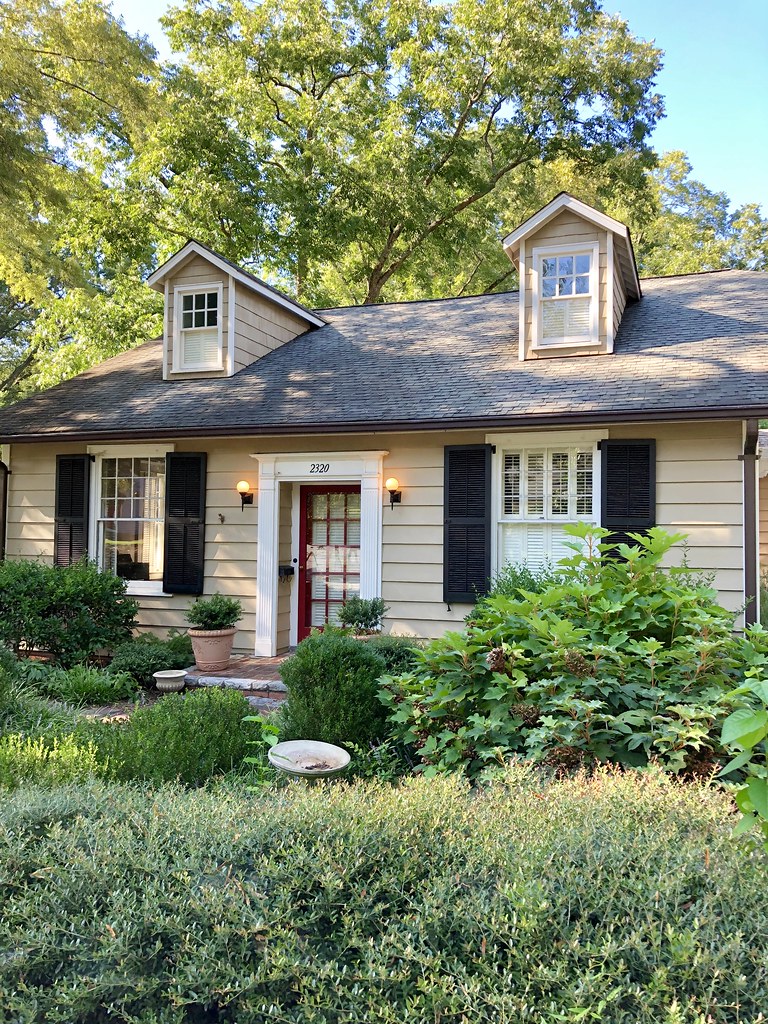 Club Boulevard, WattsHillandale, Durham, NC Warren LeMay Flickr