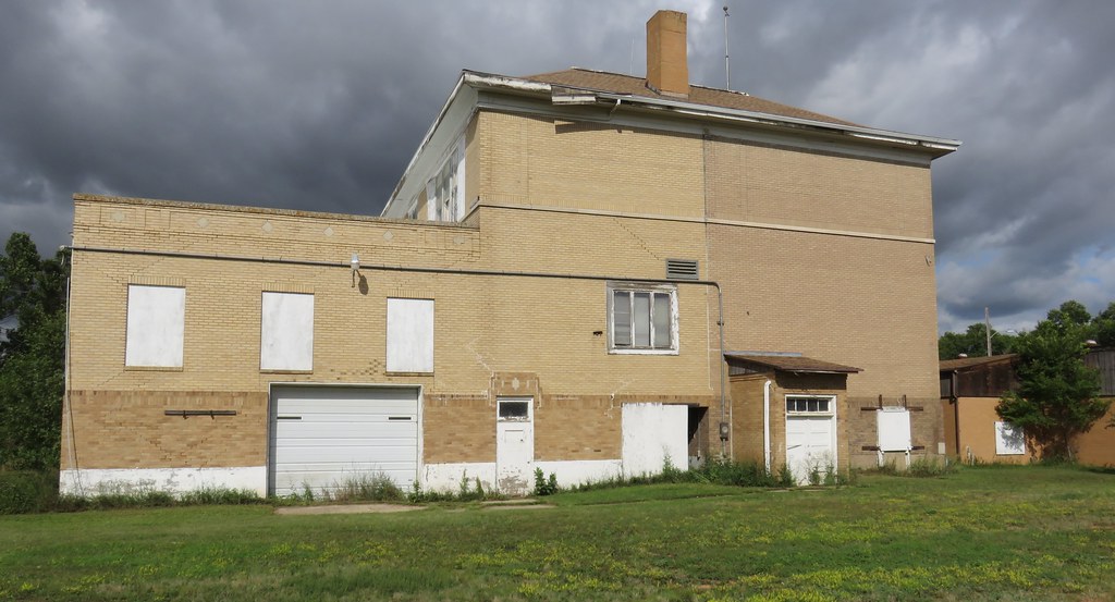 Old Almont School (Almont, North Dakota) Almont, North Dak… Flickr