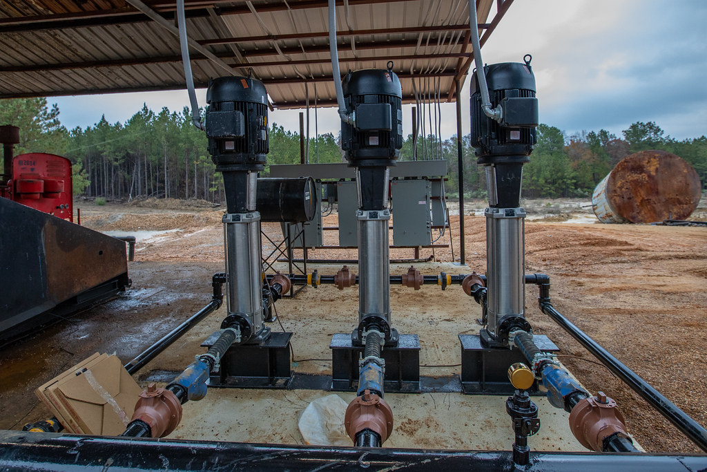 140A0574 Oilfield saltwater disposal System Ricky Floyd Flickr