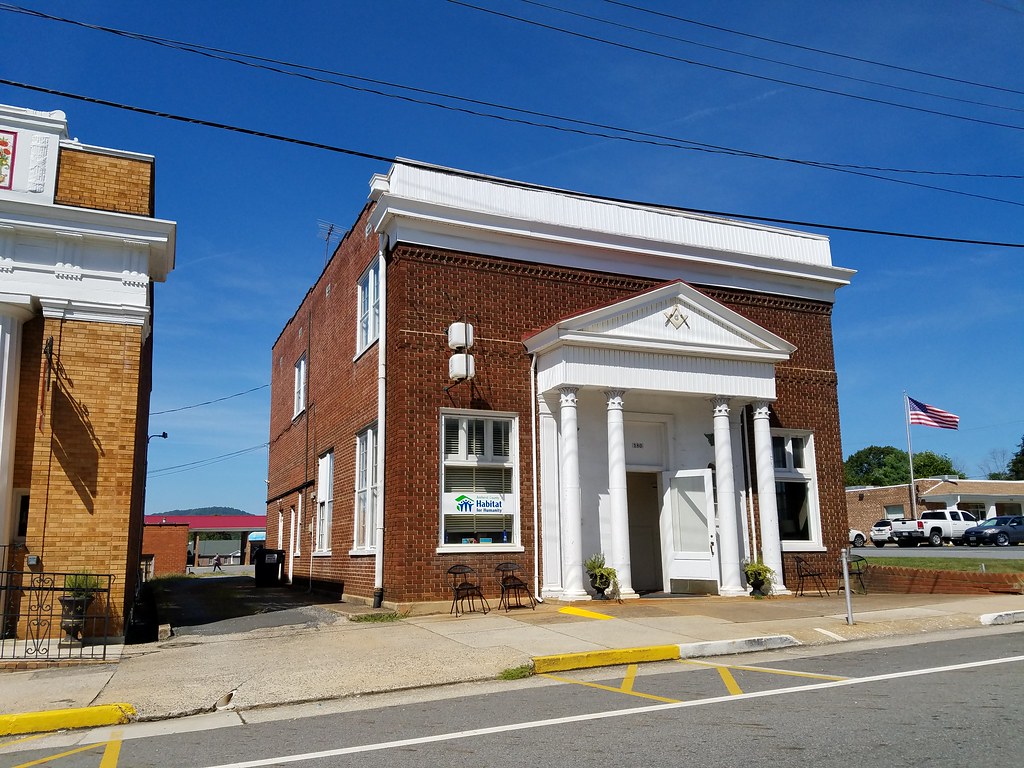 old building in Amherst, Virginia Kipp Teague Flickr