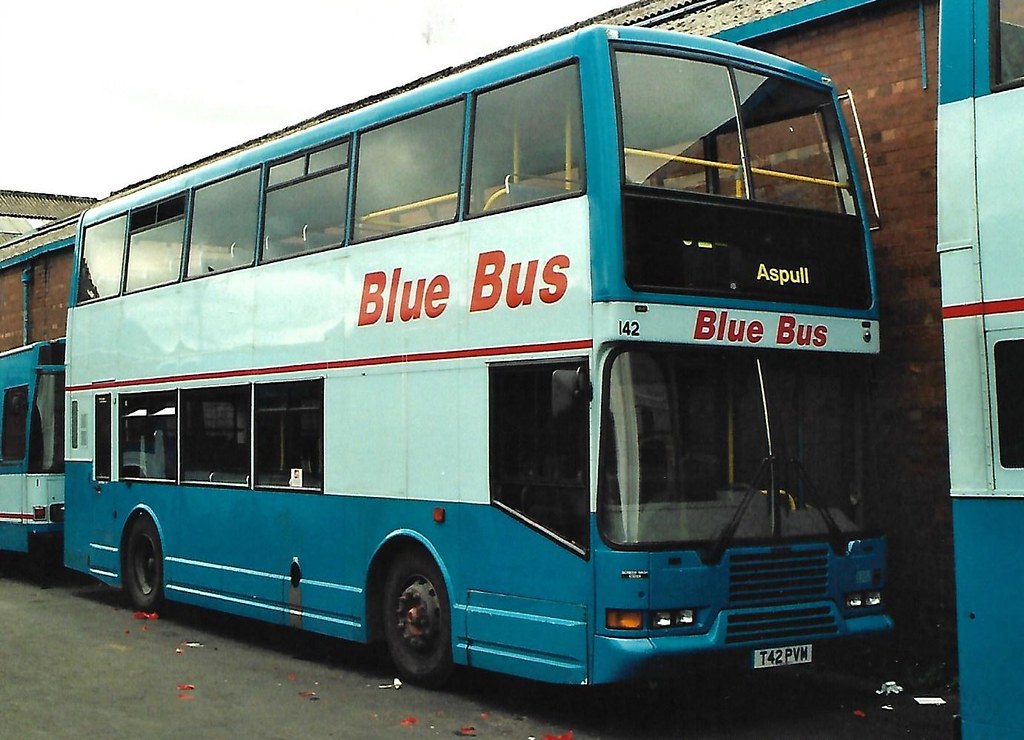 Bolton garage, 31st July 2005 Yet to be "Arriva'd" Chris Roberts Flickr