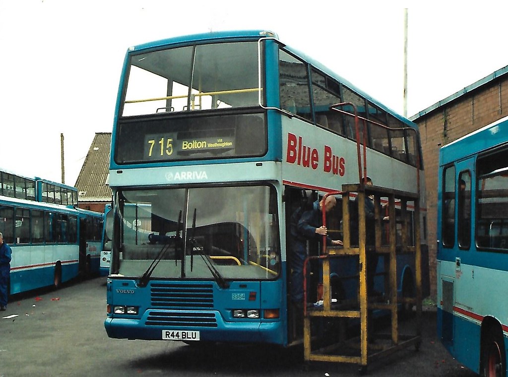 Bolton garage, 31st July 2005. Part way through its chang… Flickr