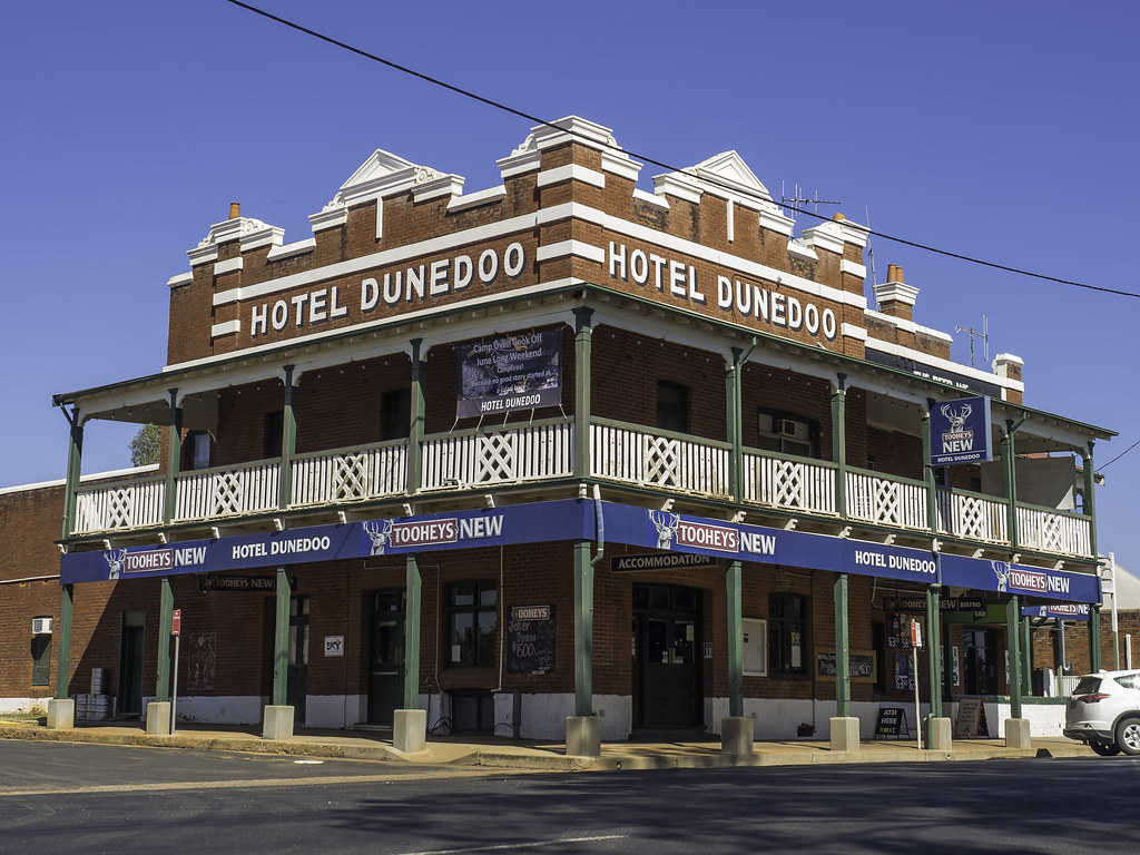 The impressive Hotel Dunedoo circa 1914 "It was built in… Flickr