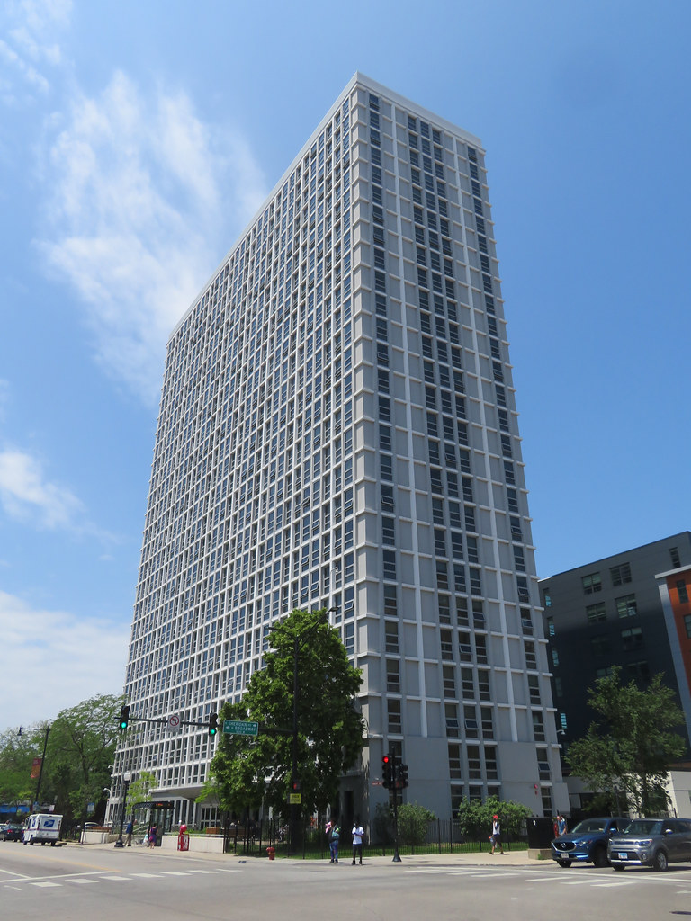 Caroline Hedger Apartments 6400 N Sheridan Rd Chicago, IL … Flickr