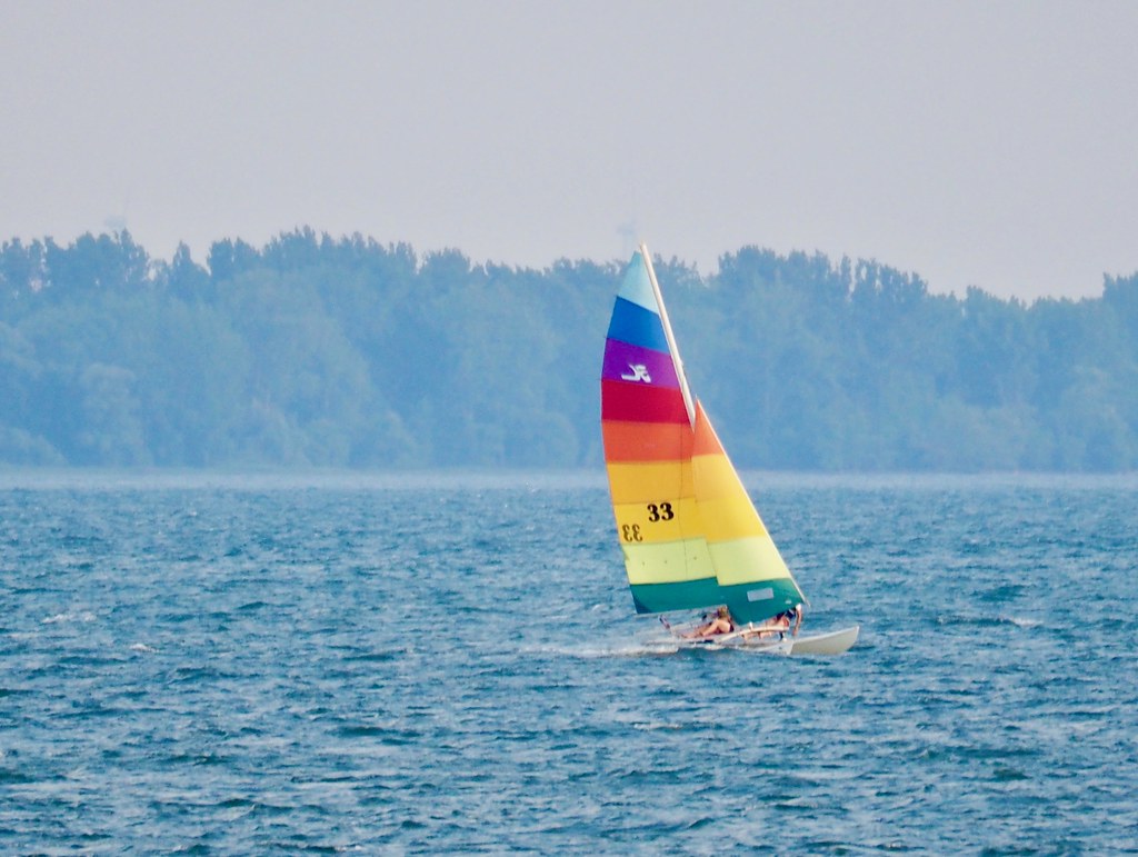 Sailing on Lake St. Louis. A colourful sailing boat ca… Flickr