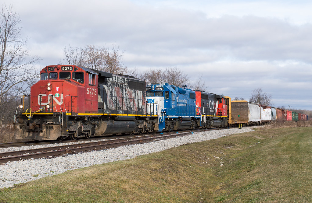 Hagersville Arrival CN L5803130 arrives at Hagersville to… Flickr