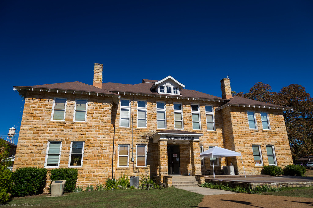 Stone County The Stone County Courthouse, in Mountain View… Flickr