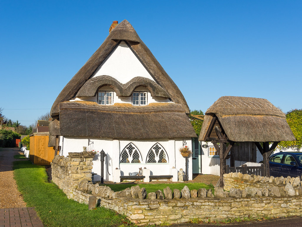 A strange cottage Cottage, Wilstead, Bedfordshire, 18 Nov … Flickr