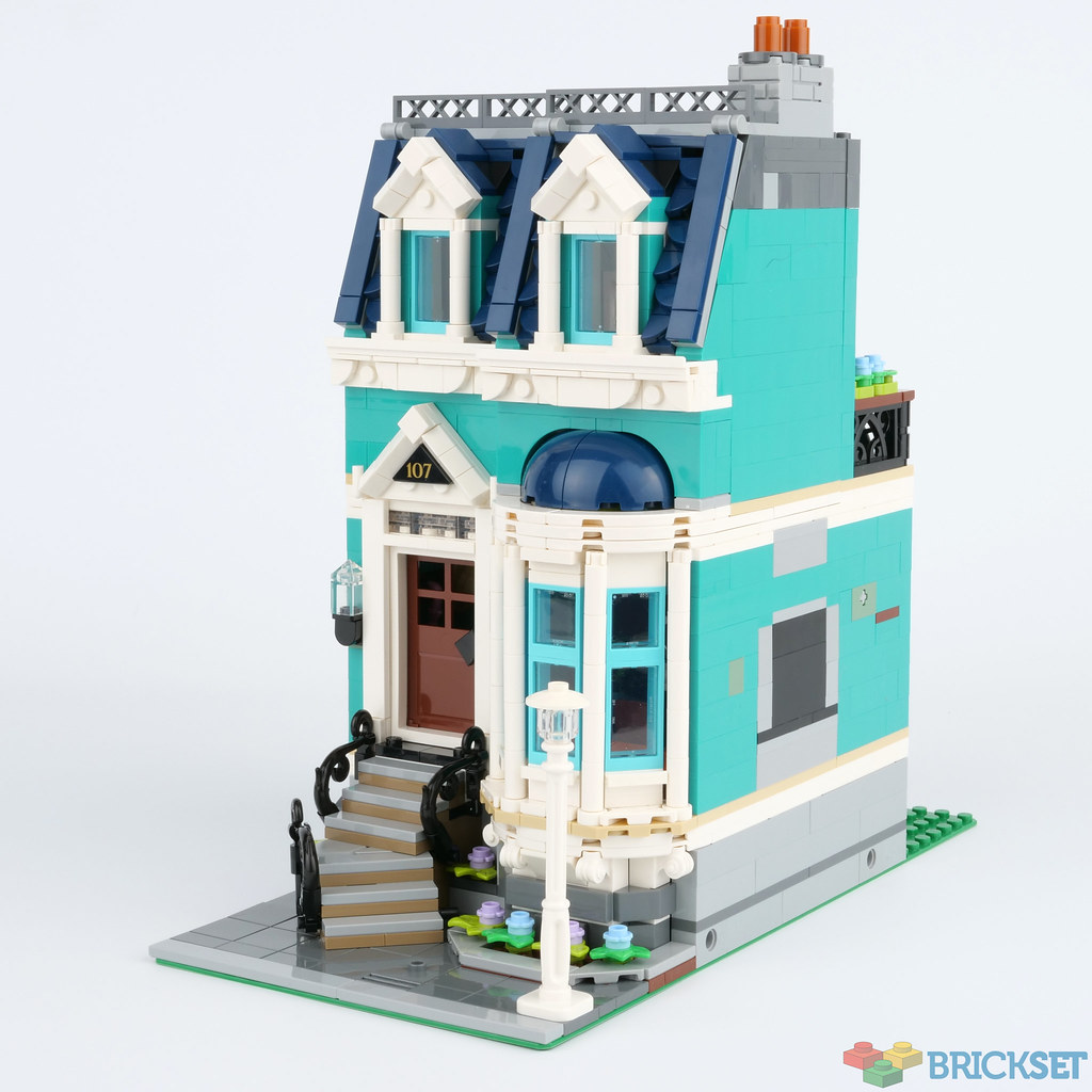 Review 10270 Brickset LEGO set guide and database