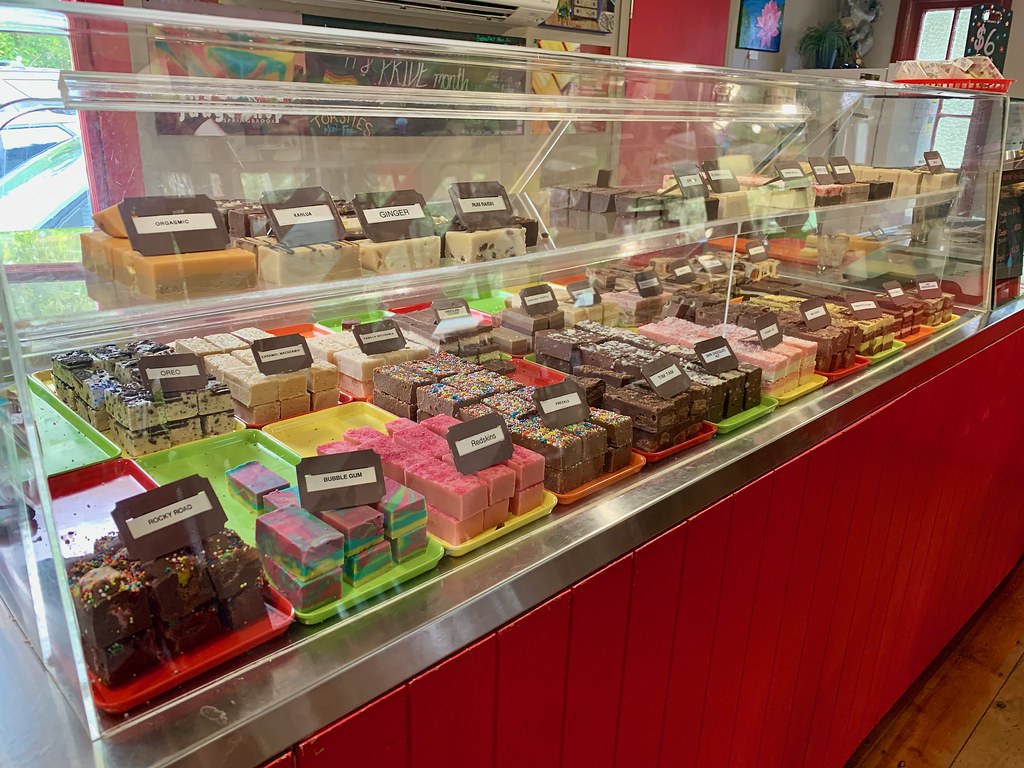 Fudge Shop The selection of fudges on display at the Fudge… Flickr