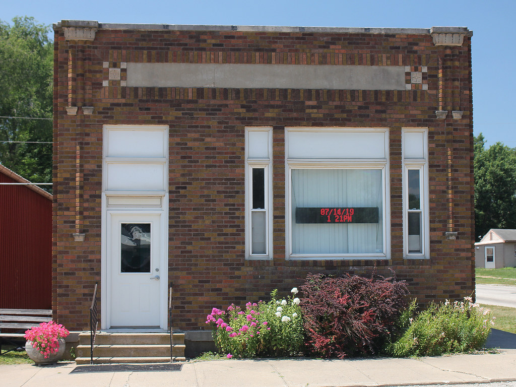 Downtown Building Grand River, IA Tom McLaughlin Flickr