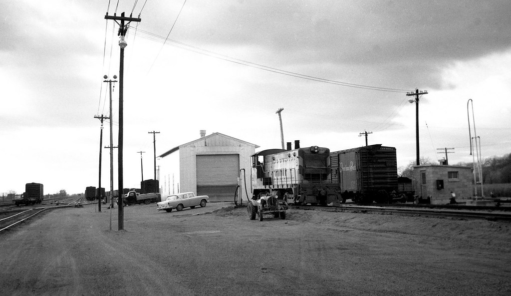 img201 C&NW No.1043 Beverly yard, Cedar Rapids, Iowa 1957 Don