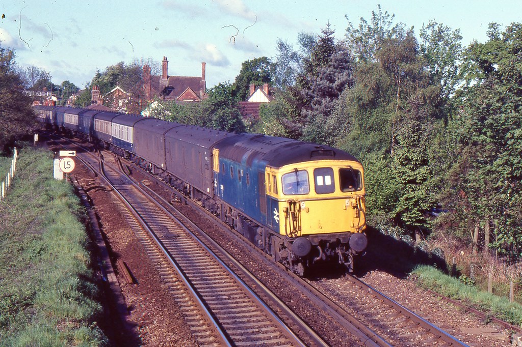 img513 33116 at Brockenhurst Bournemouth Eastleigh vans 1… Flickr