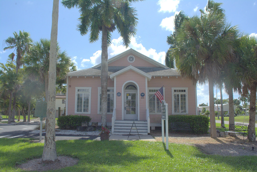 Everglades City, FL Everglades Laundry Building (Evergla… Flickr