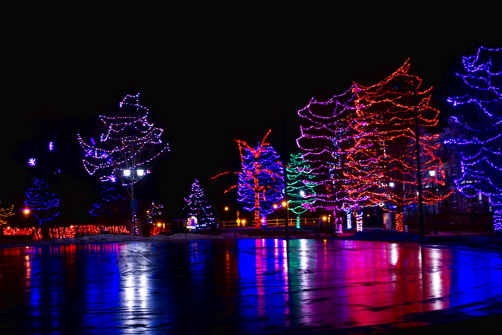 Cobourg Christmas Lights Lights by the ice rink in Rotary … Flickr