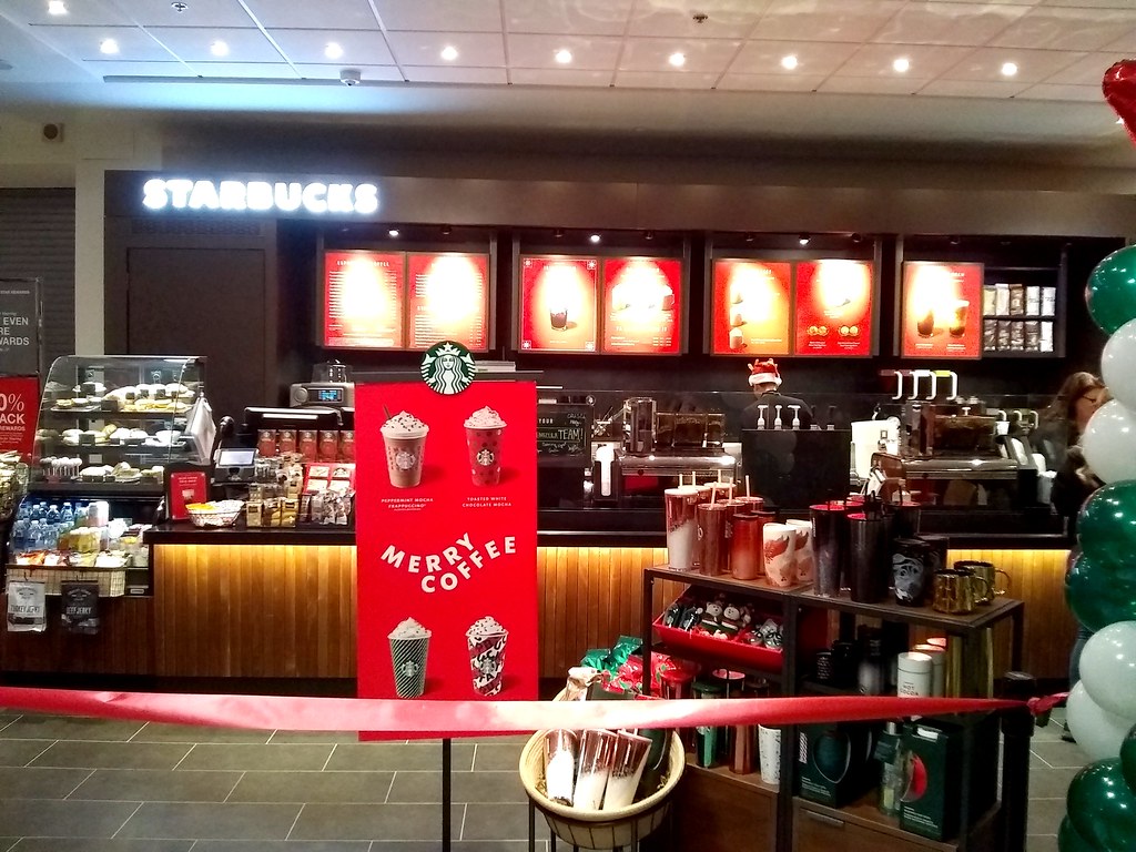 Counter offer! Starbucks in the Macy's Women's Store in th… Flickr