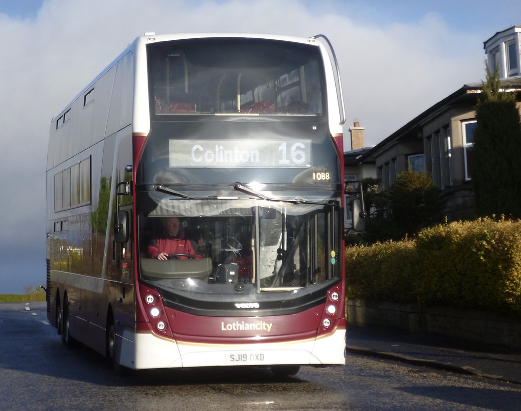 Lothian 1088 descending Greenbank Crescent, Edinburgh Flickr