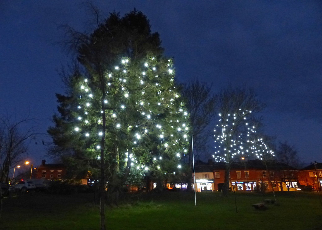 Christmas Lights Headless Cross Green, Redditch, Worcester… Tudor