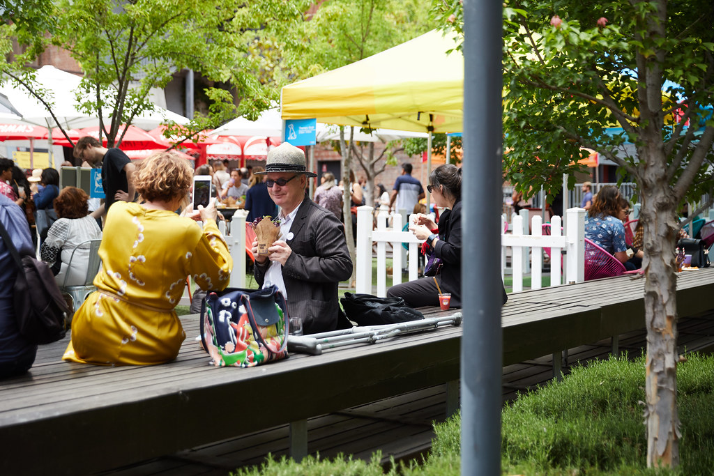 What Do Party City Employees Wear at Edward Winder blog