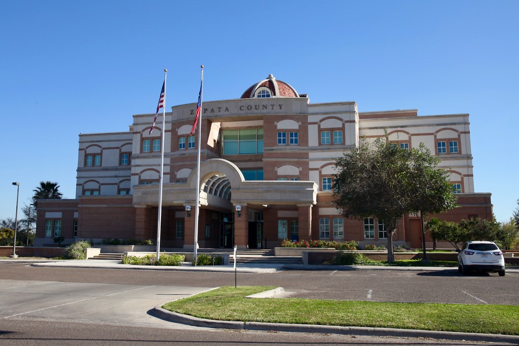 Zapata County Courthouse Zapata, TX James Ray Flickr