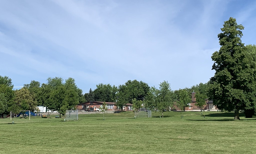 Fairmount Public School Looking from Cathedral Bluffs Park… Flickr