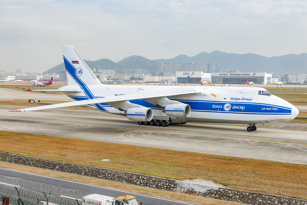 RA82044 volgadnepr antonov VolgaDnepr Group Antonov Ai… Flickr