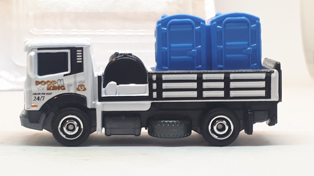 MATCHBOX POOP KING GENERIC PORTABLE TOILET TRUCK NO4 1/64 Flickr
