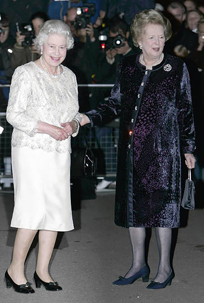 Margaret Thatcher and Queen Elizabeth II at Mrs. Thatcher'… Flickr