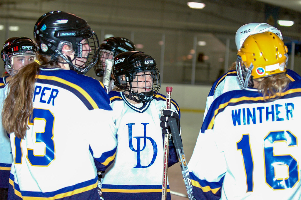 UD Women's Ice Hockey 10/22/2004 Flickr