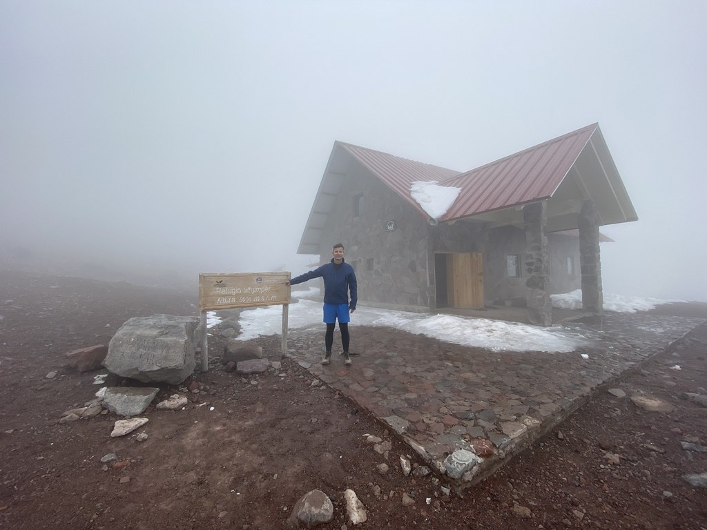 Whymper Refuge at 5,042 meters (16,541 ft) above sea level… Flickr