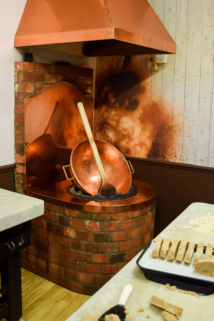 Making Vegan Christmas Speculoos Fudge at The Fudge Kitchen, Canterbury