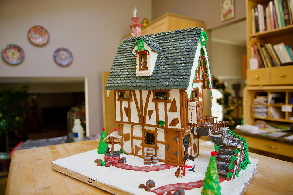 2015 Tudor Gingerbread house! The 2015 house was as equall… Flickr