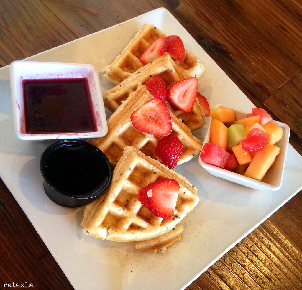 20160828_i1k Vegan waffles with fruit at Vegenation 616 … Flickr
