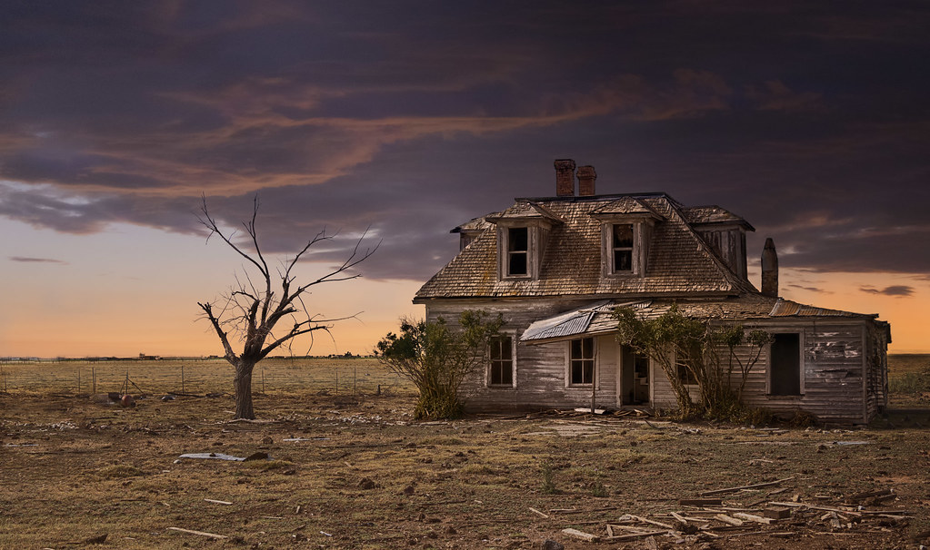 Dawn The oftenshot abandoned house in Estancia, NM hjohnson11 Flickr